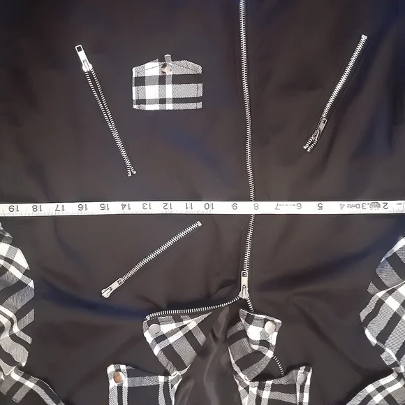 SOLD  on Mercari  Vintage Plaid Sleeved Jacket - Picture 8 of 8